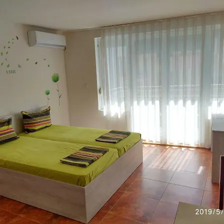 Apartment Downtown Studio Varna
