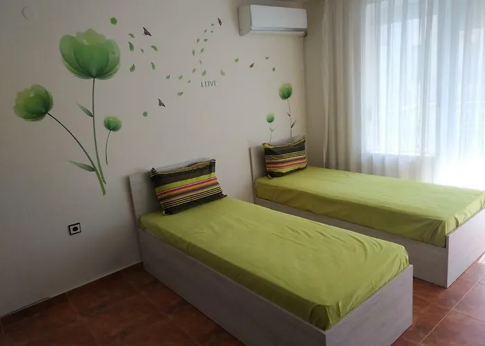 Downtown Apartment *